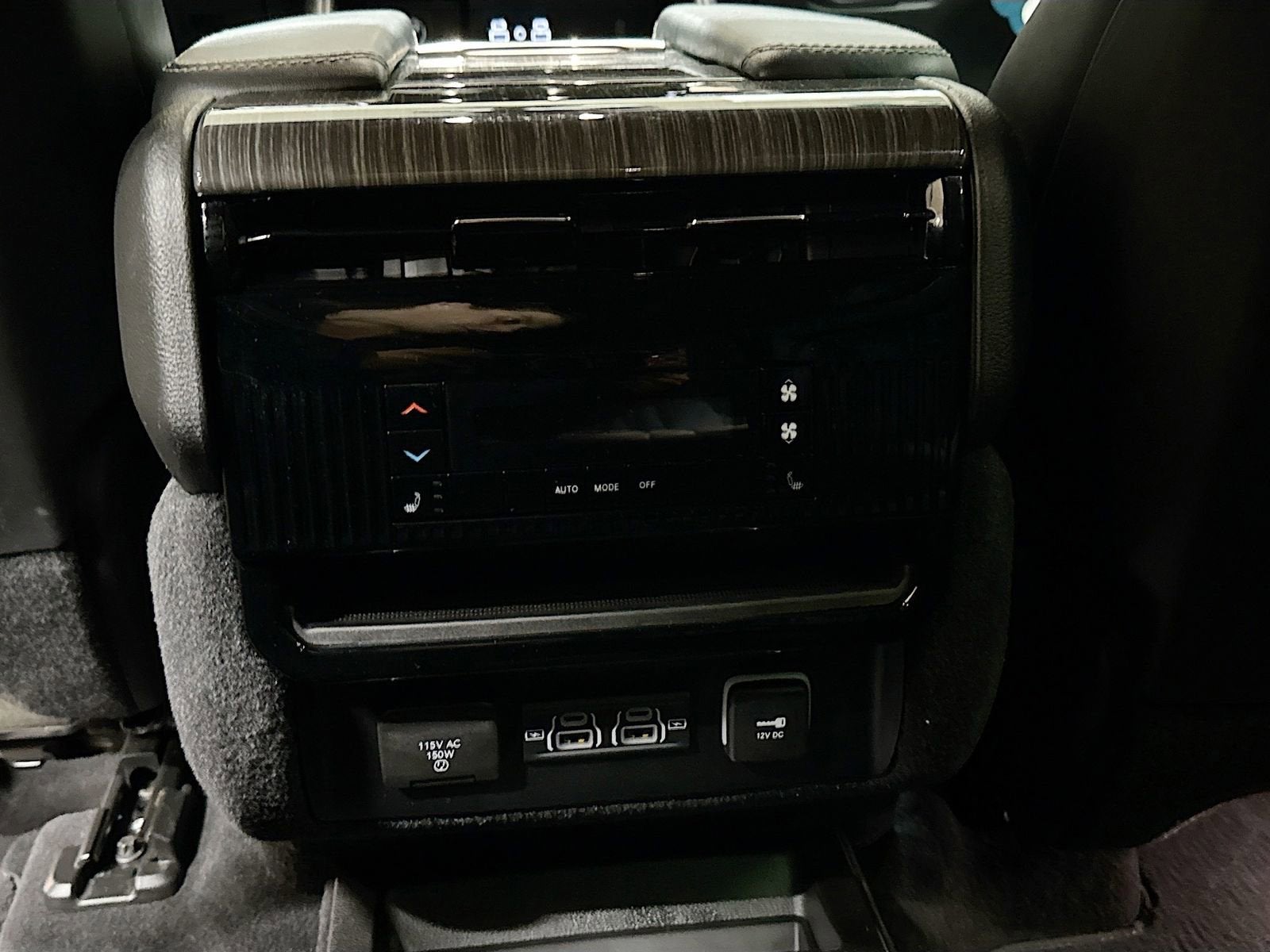 2022 Jeep Wagoneer Series III 4x4