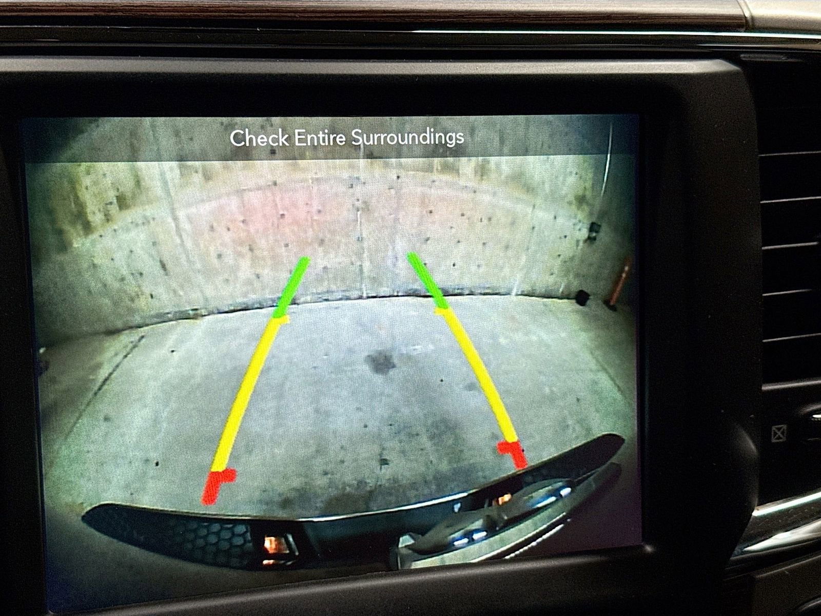 2018 RAM 1500 Laramie Crew Cab 4x4 5'7" Box