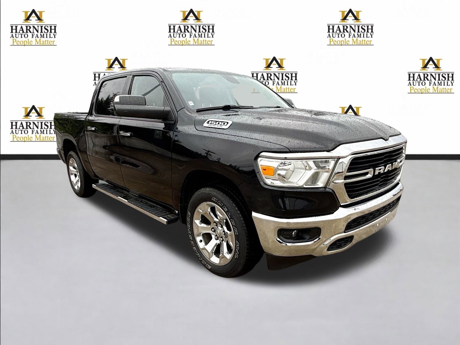 2020 RAM 1500 Big Horn Crew Cab 4x4 5'7" Box