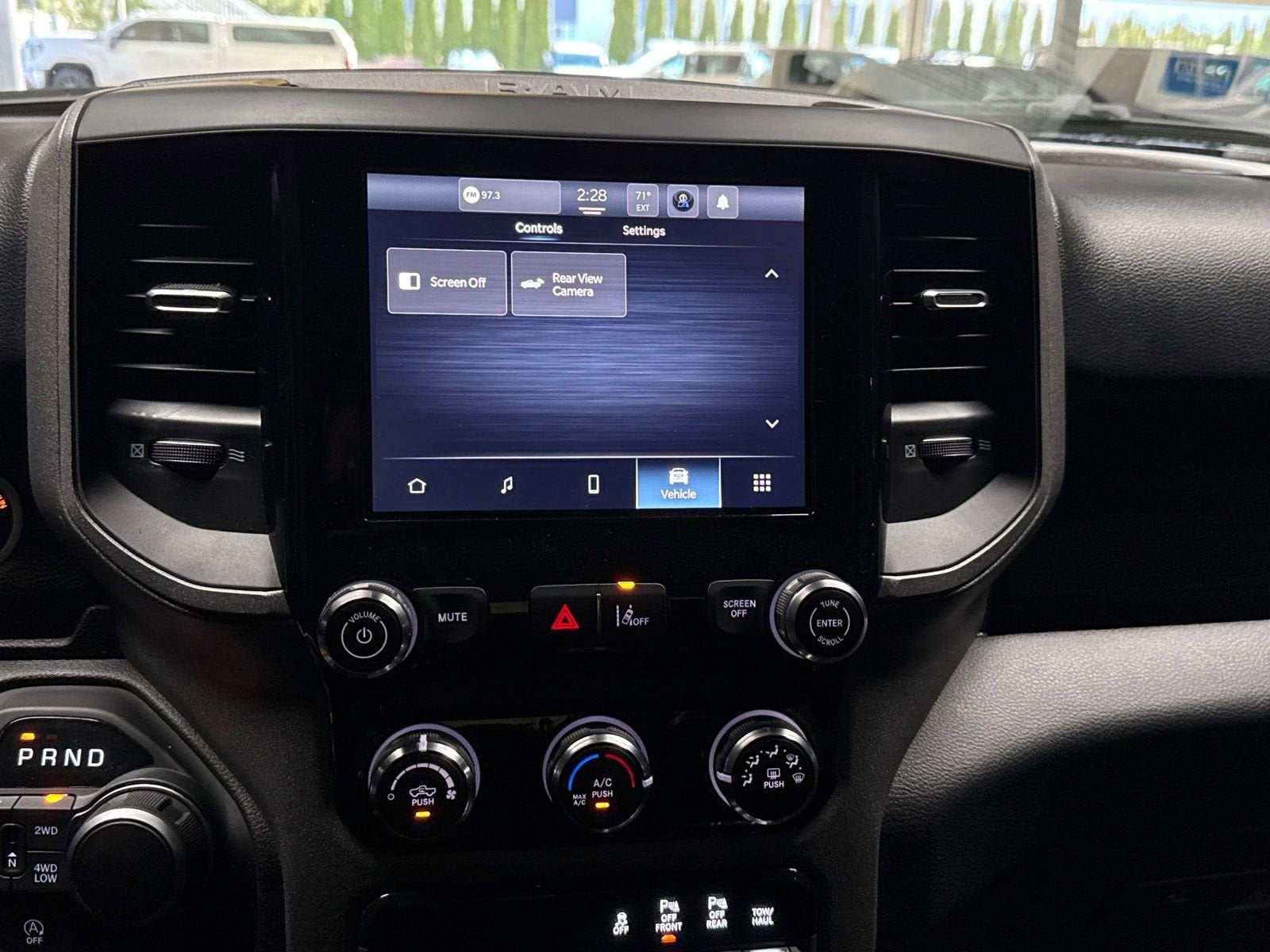 2025 RAM 1500 Tradesman Crew Cab 4x4 5'7" Box