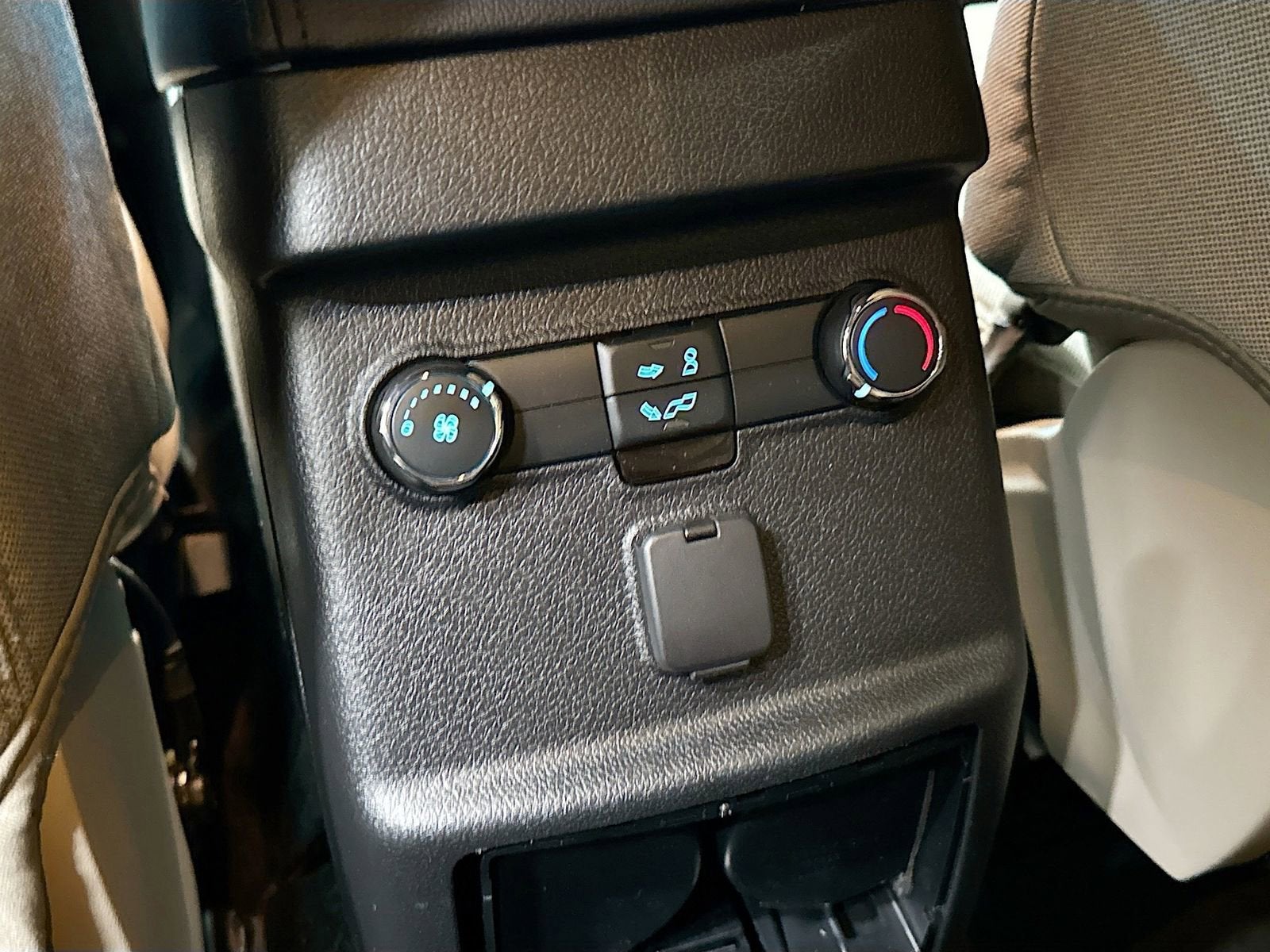 2019 Ford Explorer Base