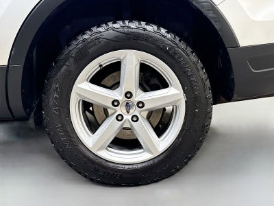 2019 Ford Explorer Base