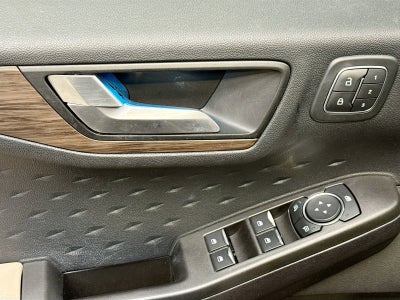 2020 Ford Escape Titanium Hybrid