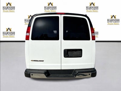 2025 Chevrolet Express Passenger 1LT