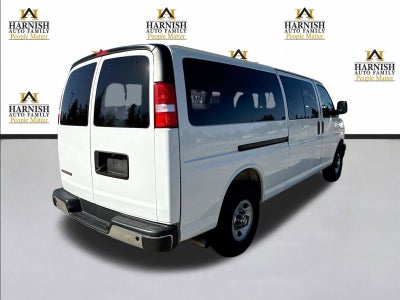 2025 Chevrolet Express Passenger 1LT