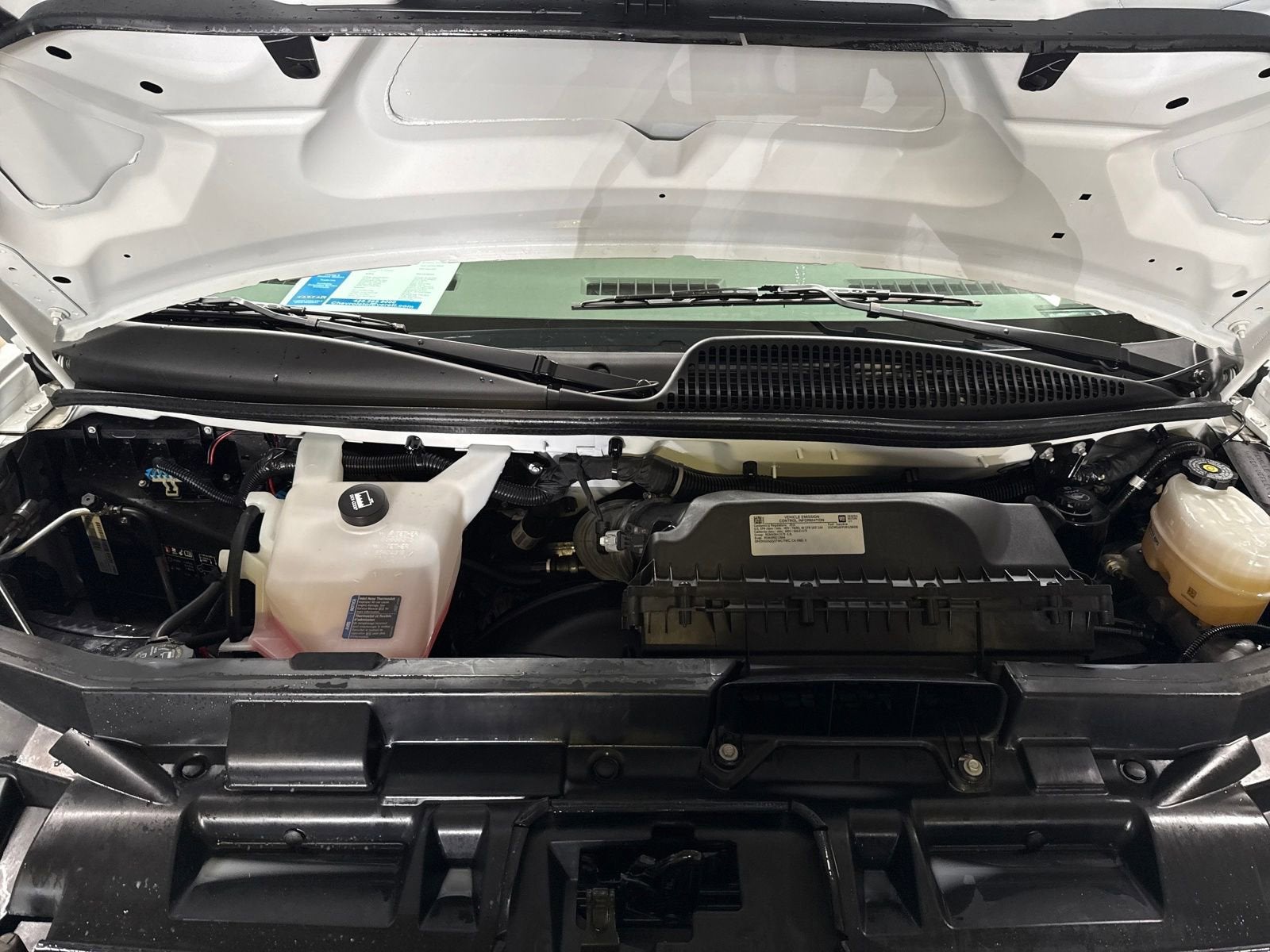 2024 Chevrolet Express Cargo 2500 WT