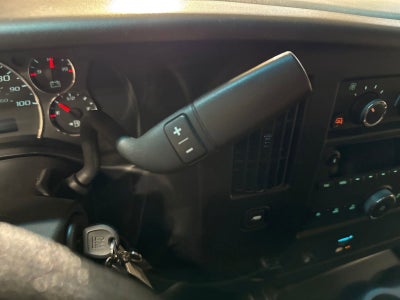 2024 Chevrolet Express Cargo 2500 WT