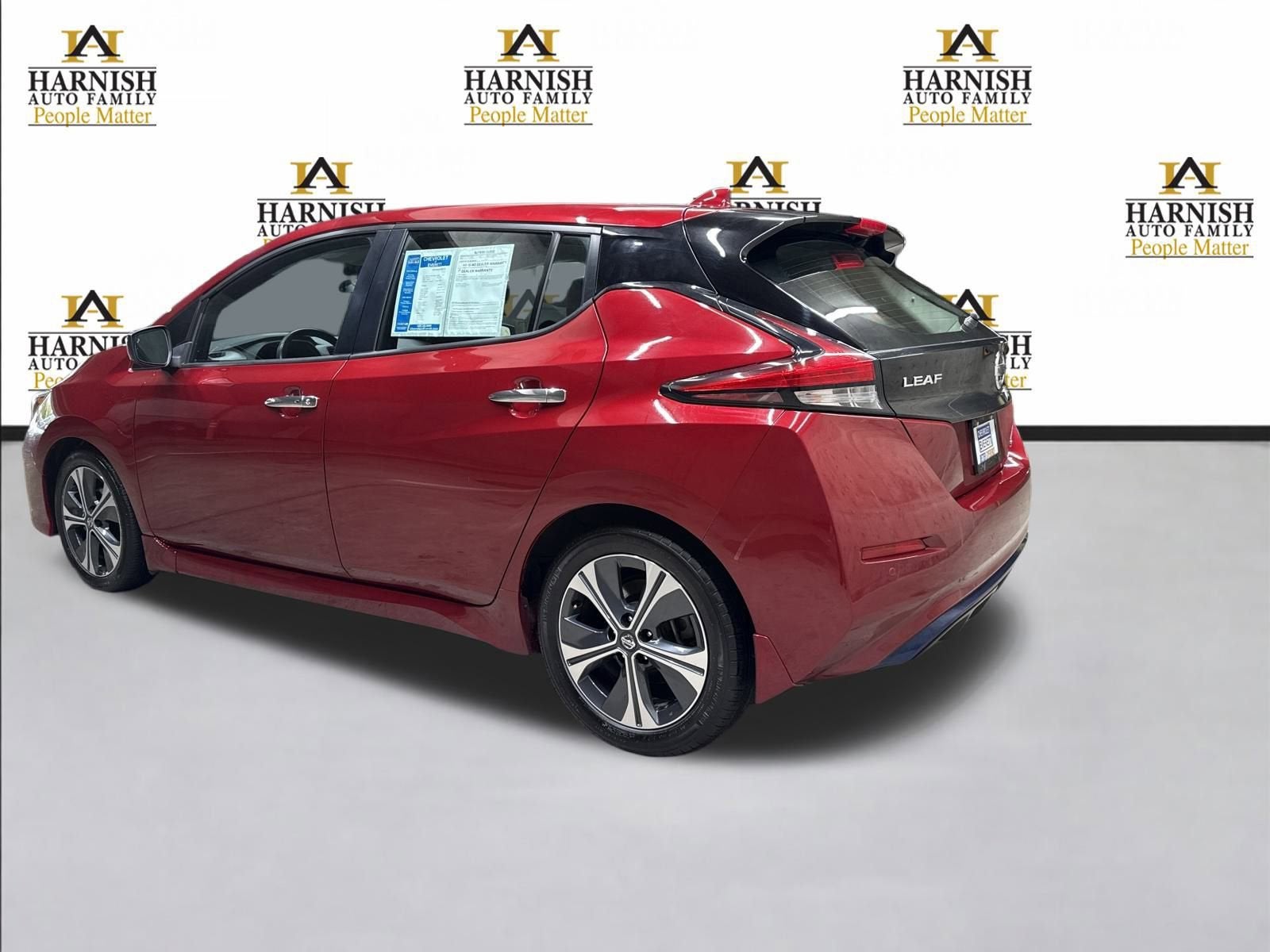 2022 Nissan LEAF SV 40 kWh