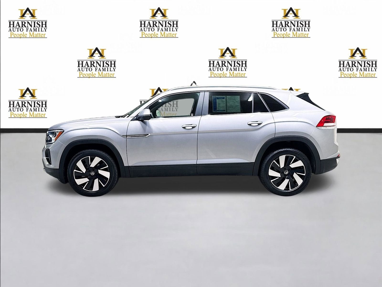 2024 Volkswagen Atlas Cross Sport 2.0T SE w/Technology