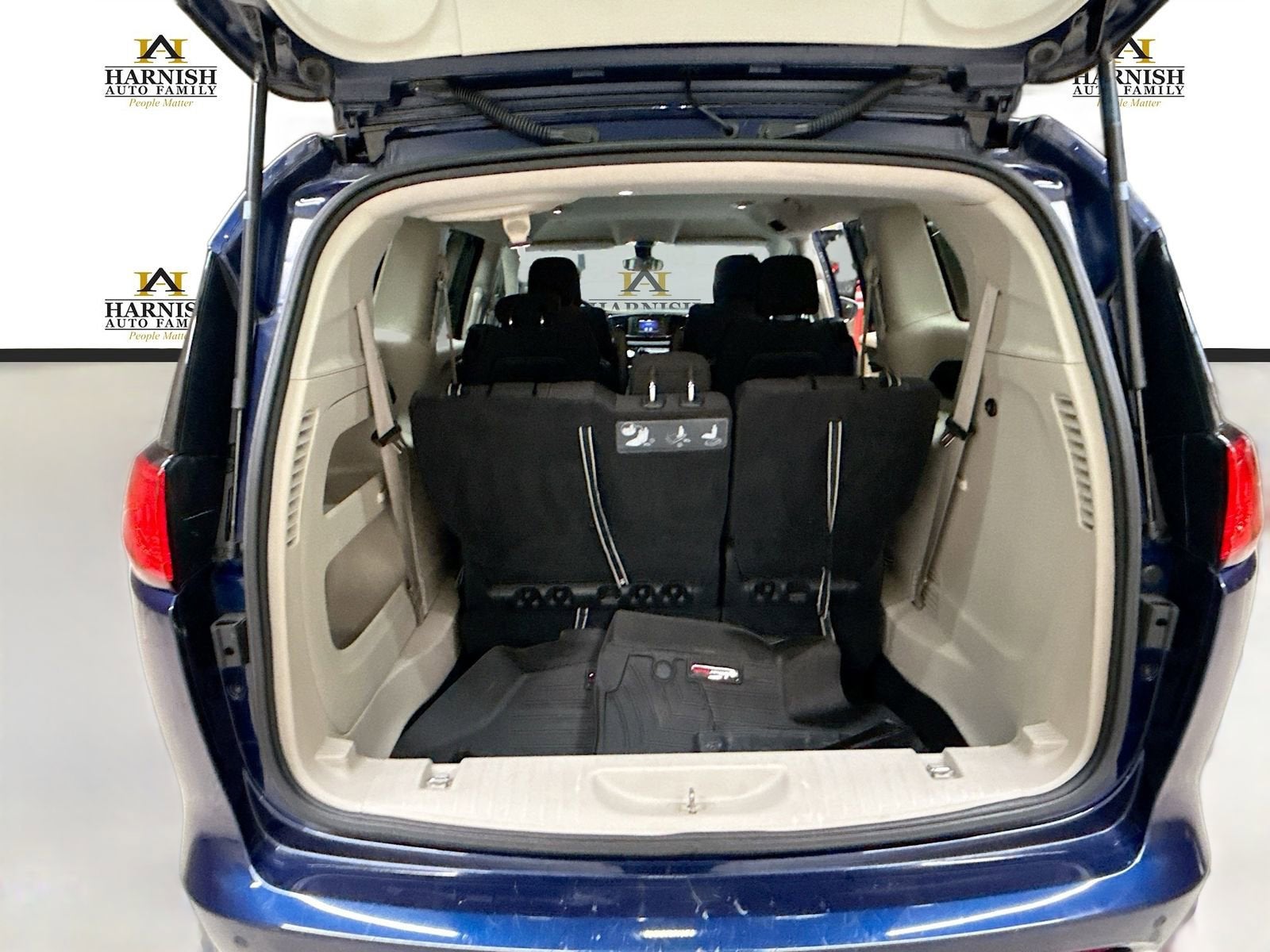 2017 Chrysler Pacifica LX