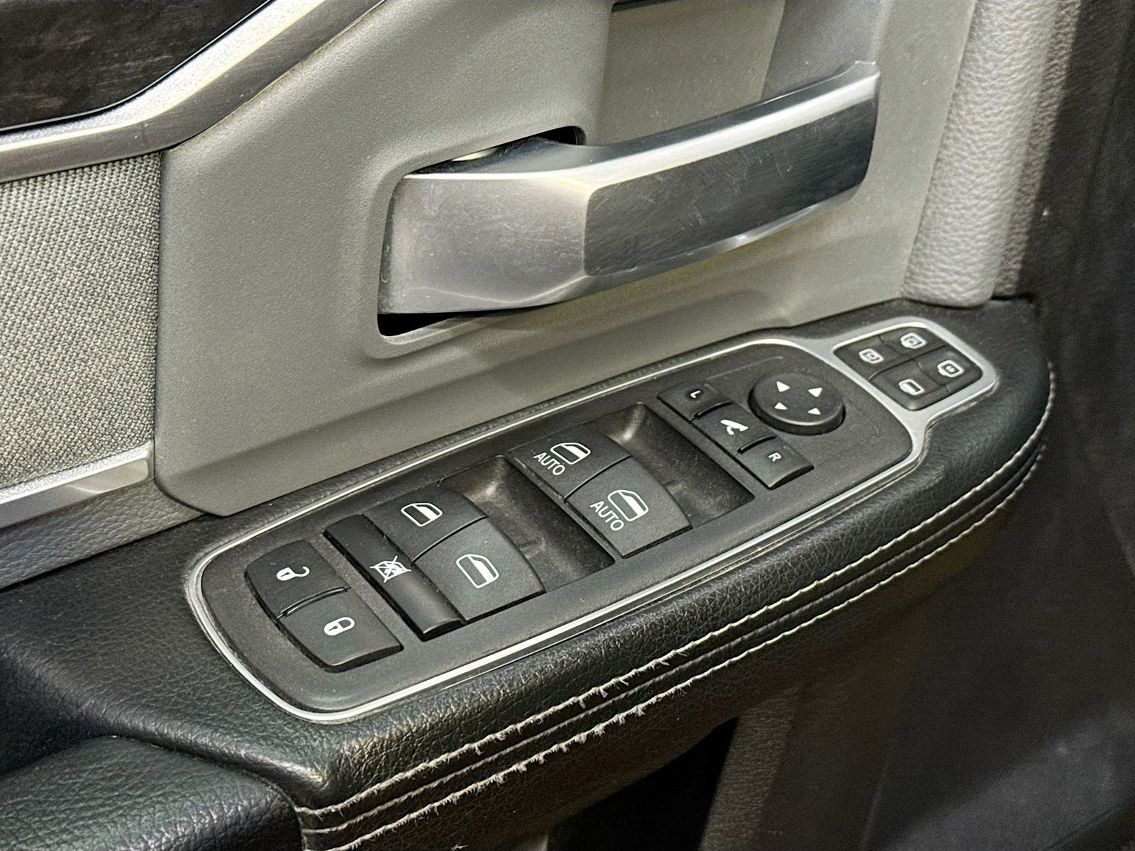 2023 RAM 3500 Big Horn Crew Cab 4x4 8' Box