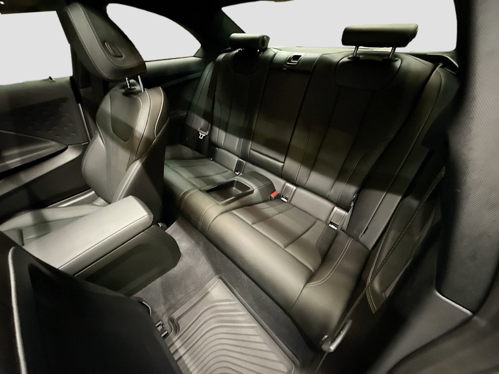 2024 BMW 230i xDrive