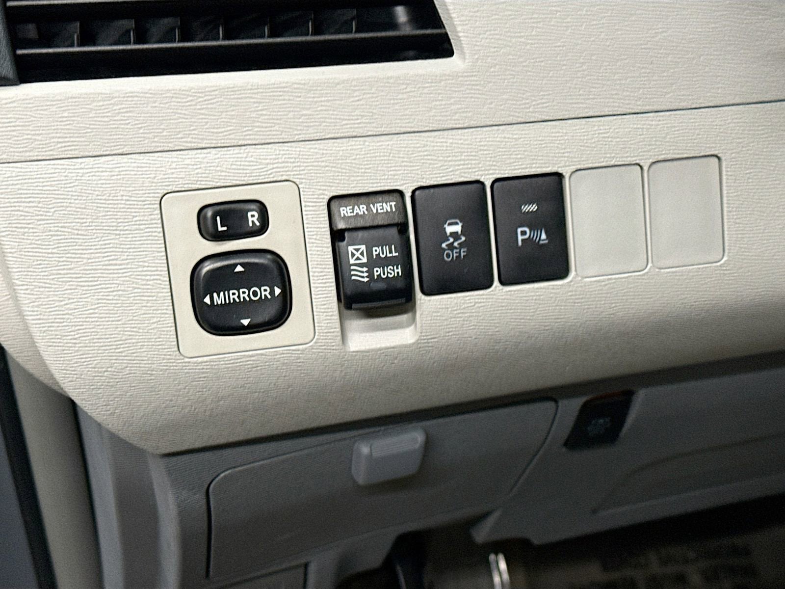 2013 Toyota Sienna XLE 7 Passenger