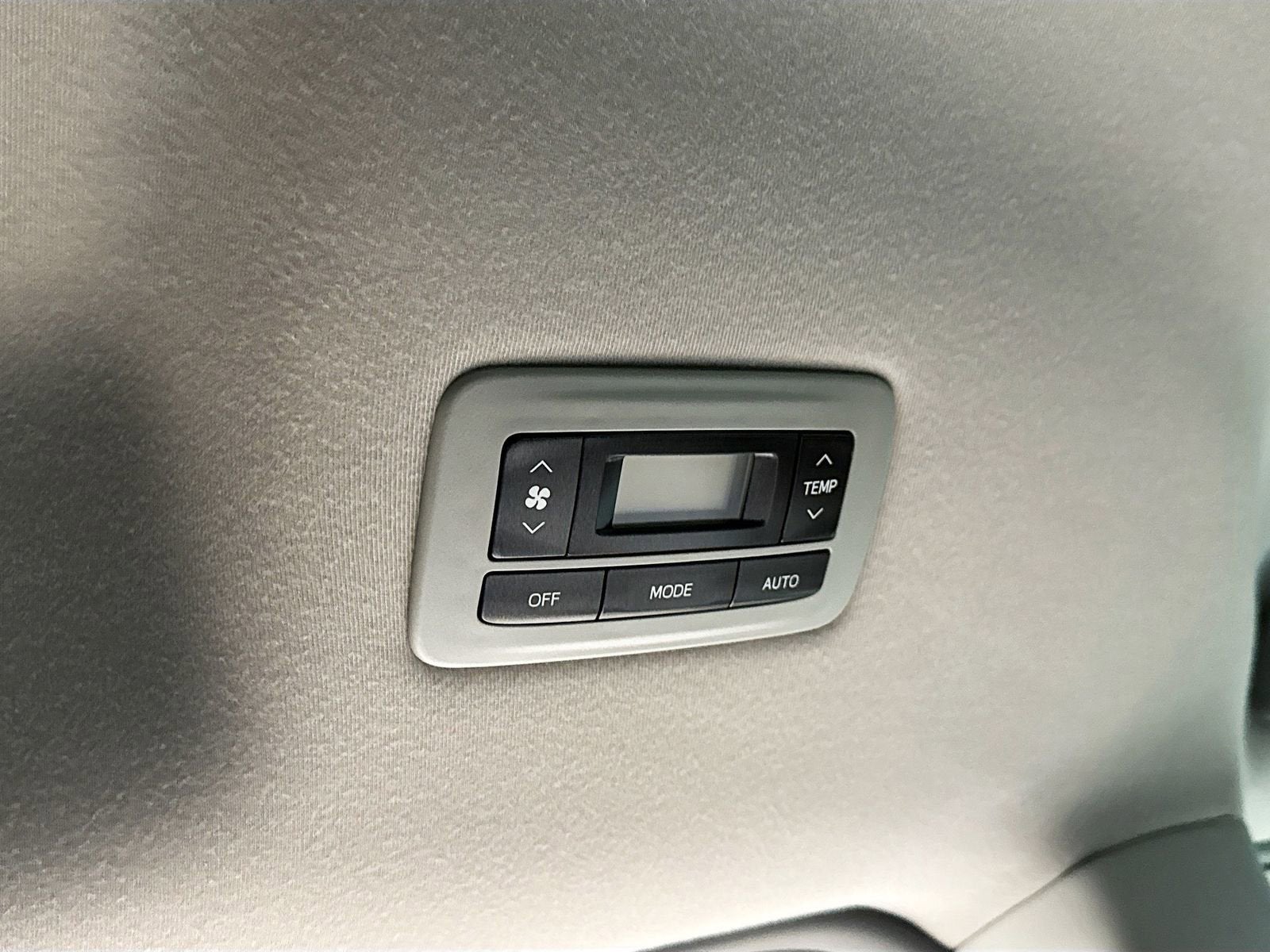 2013 Toyota Sienna XLE 7 Passenger