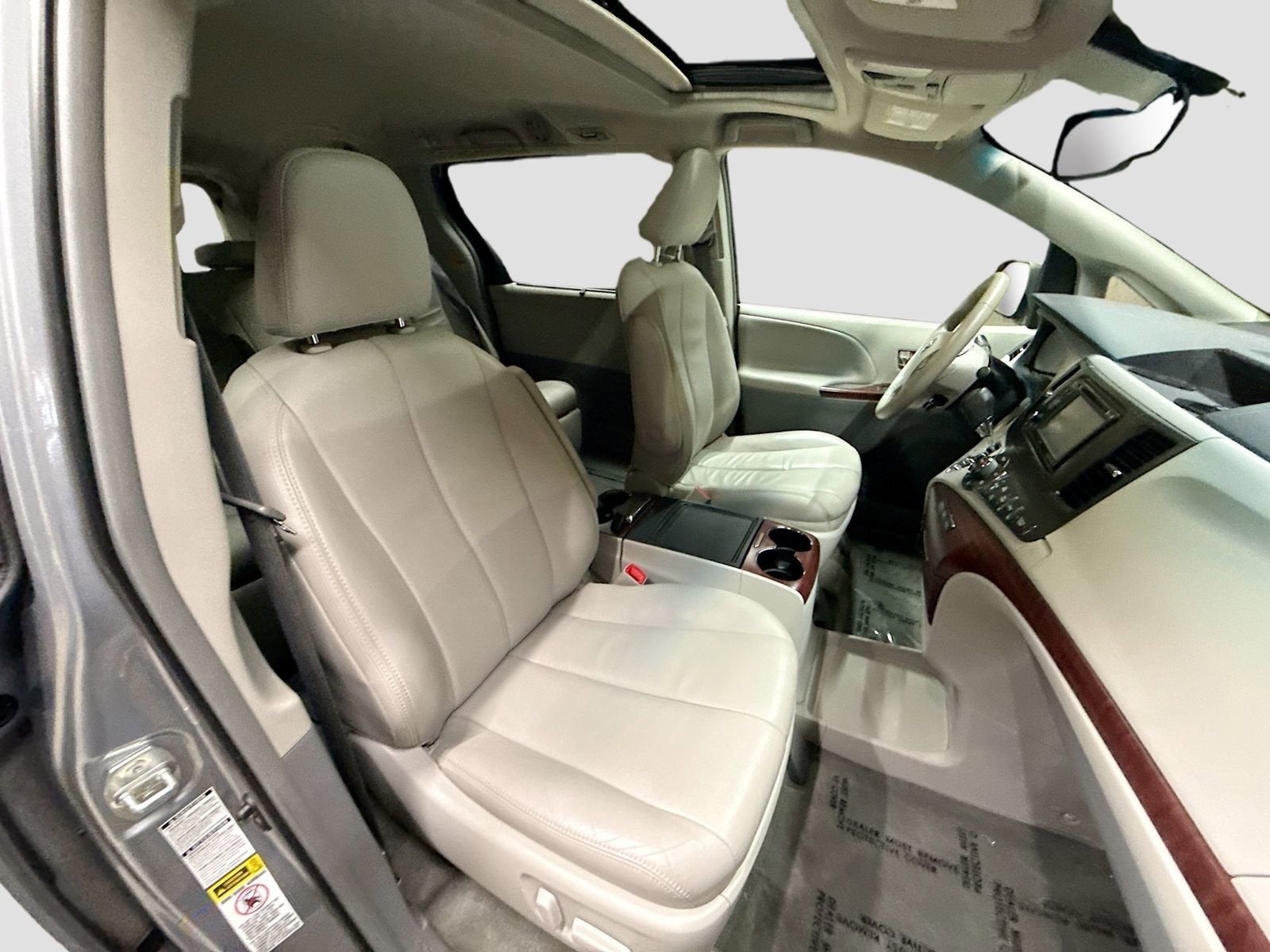 2013 Toyota Sienna XLE 7 Passenger