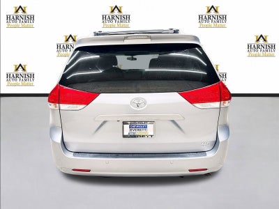 2013 Toyota Sienna XLE 7 Passenger