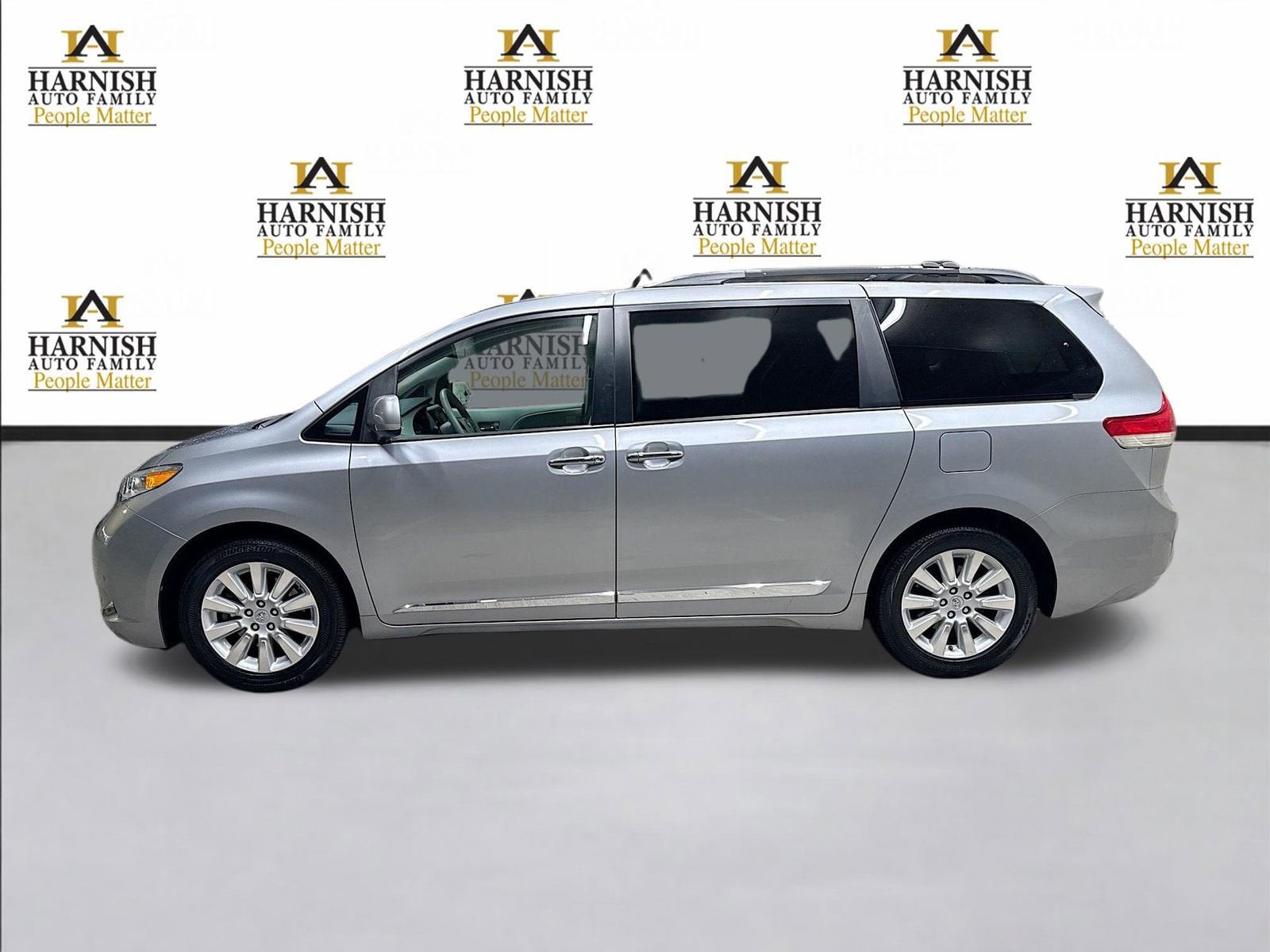 2013 Toyota Sienna XLE 7 Passenger