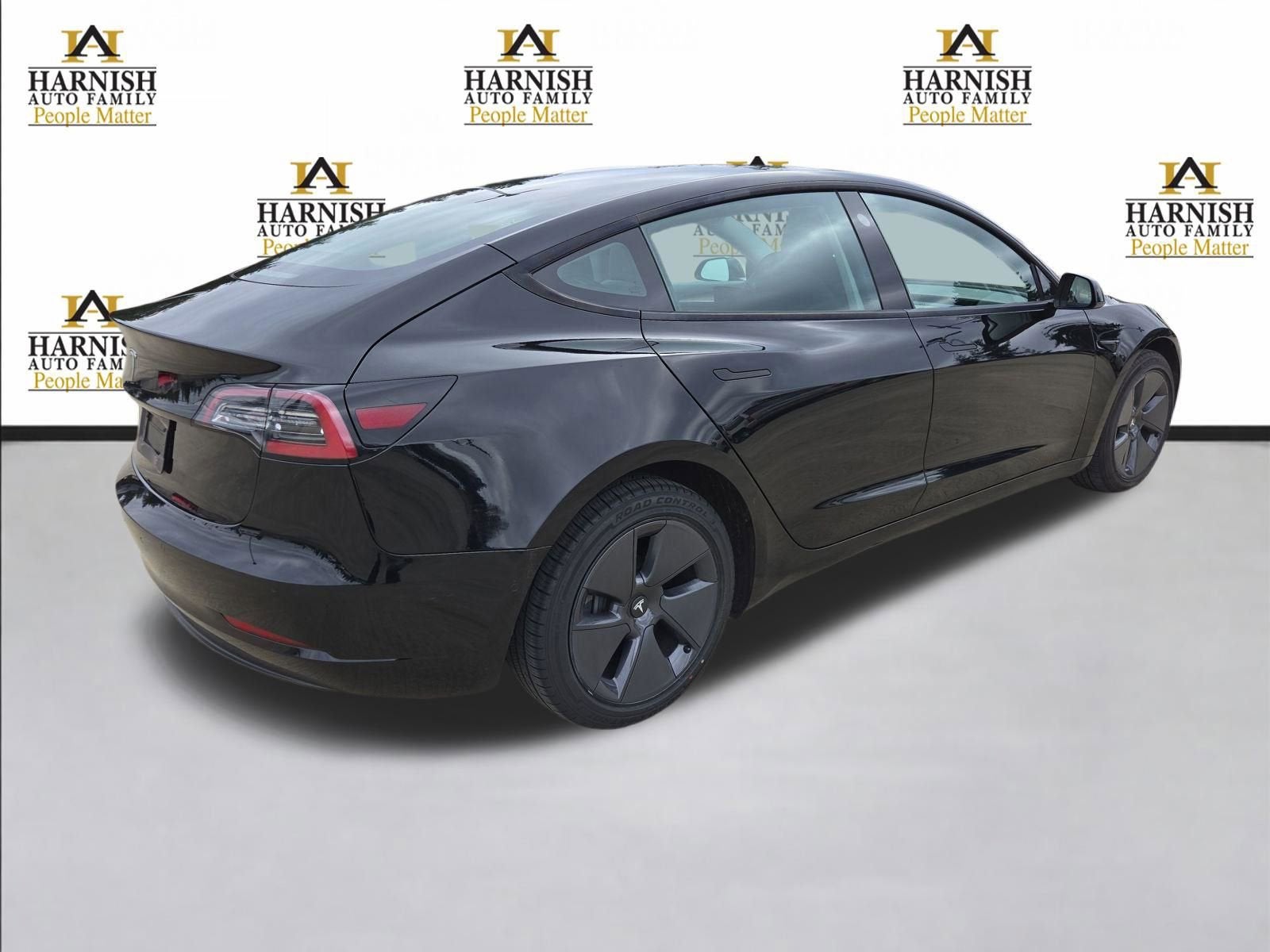 2022 Tesla Model 3 Rear-Wheel Drive