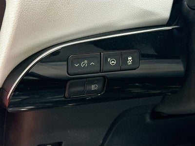 2020 Toyota Prius LE