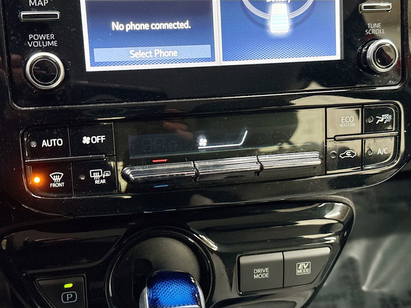 2020 Toyota Prius LE