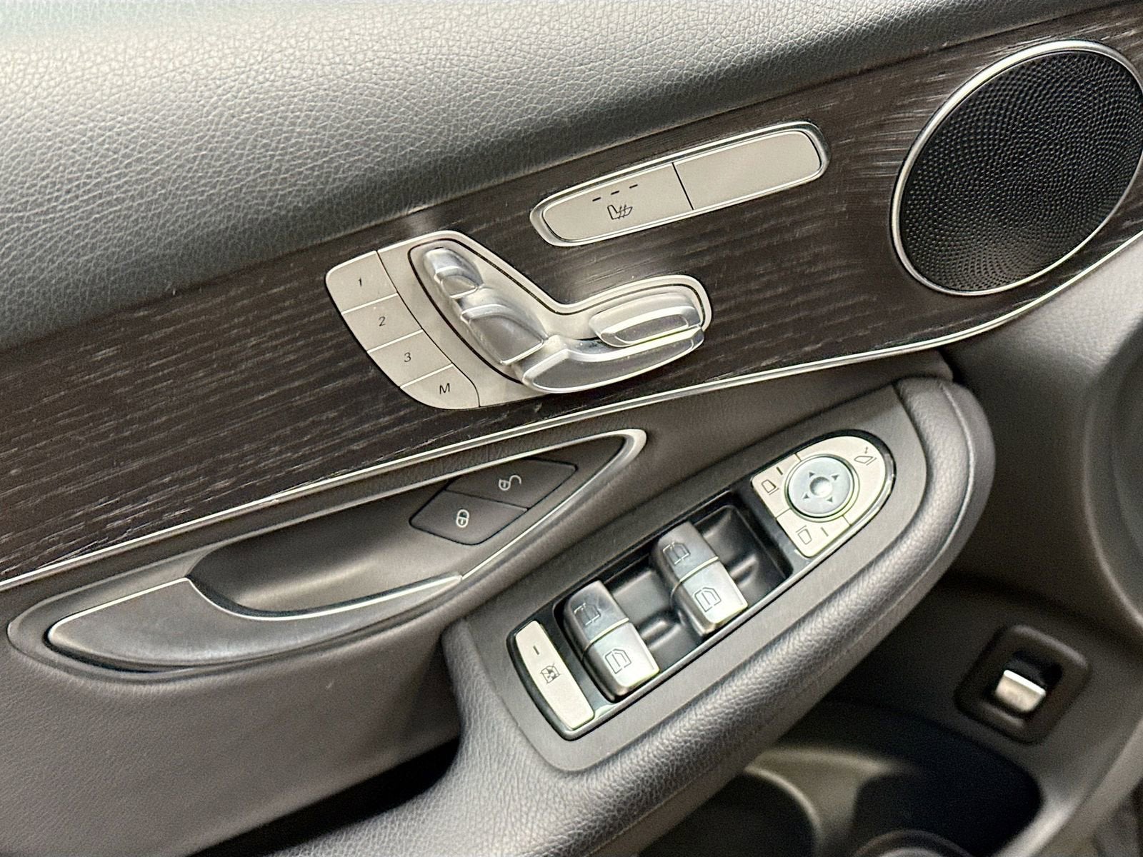 2022 Mercedes-Benz GLC 300 SUV