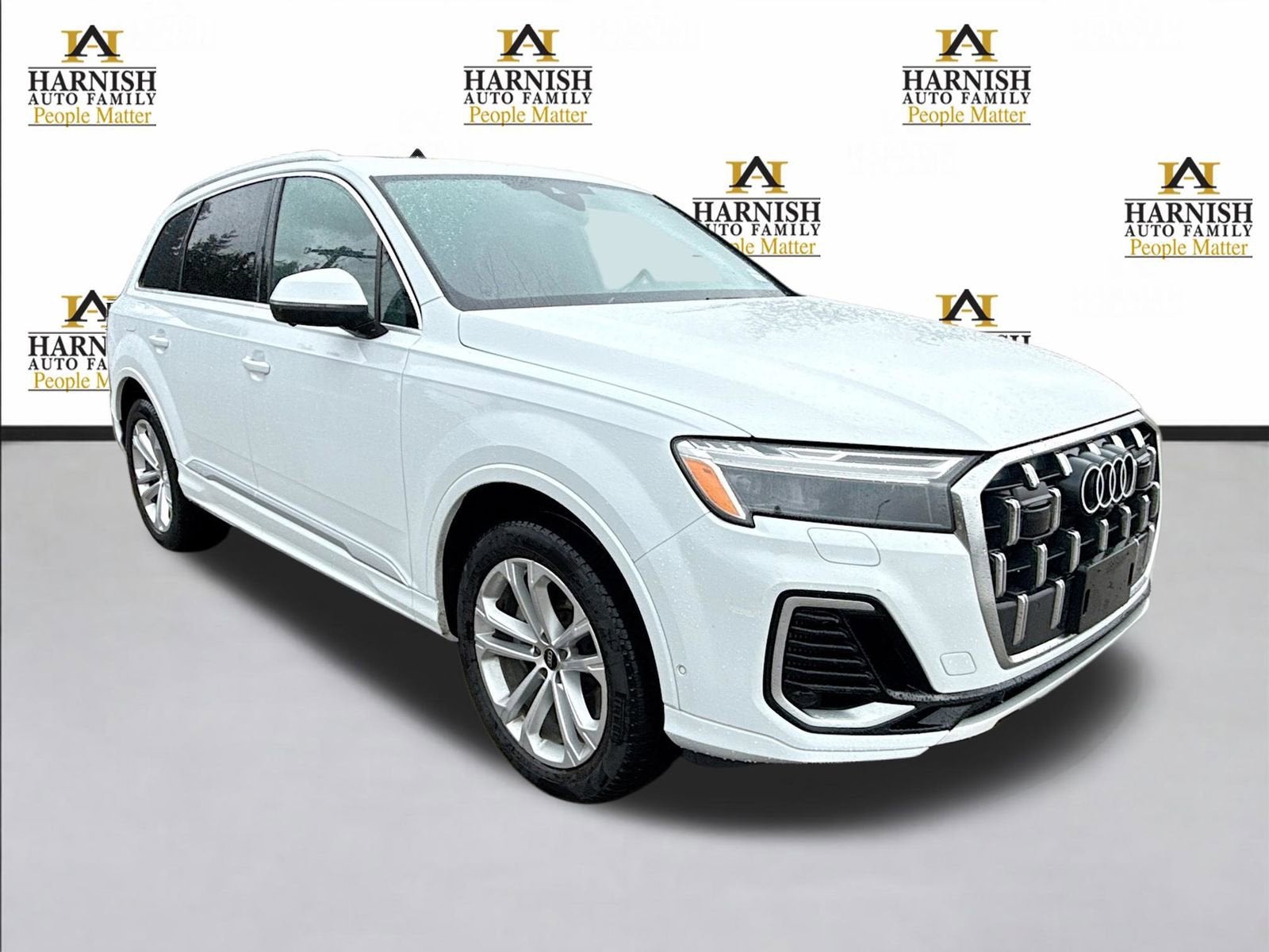 2025 Audi Q7 Premium Plus