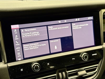 2024 Porsche Macan AWD