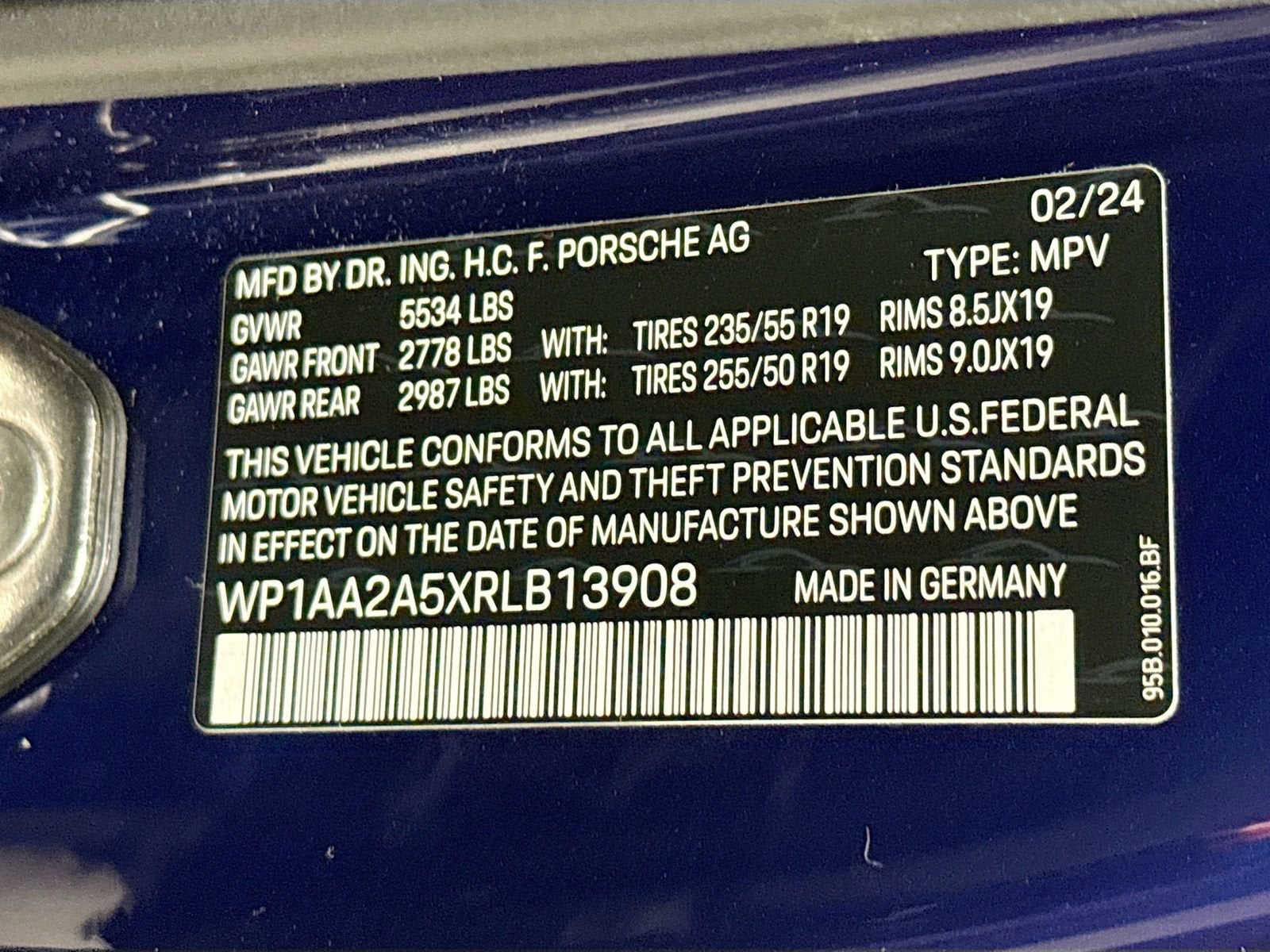 2024 Porsche Macan AWD