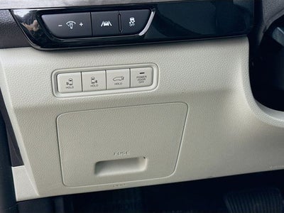 2024 Kia Carnival SX