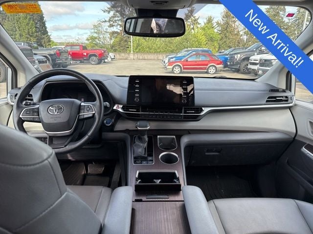2021 Toyota Sienna XLE 7 Passenger