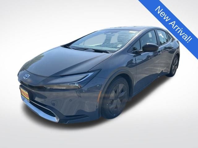 2025 Toyota Prius Plug-In Hybrid SE