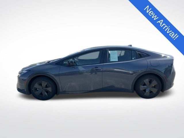 2025 Toyota Prius Plug-In Hybrid SE
