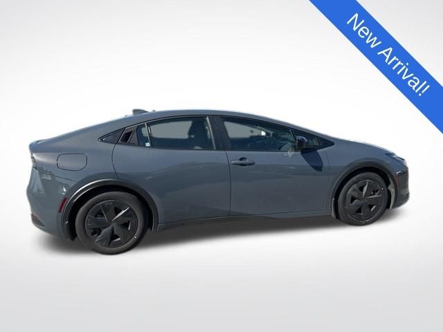 2025 Toyota Prius Plug-In Hybrid SE