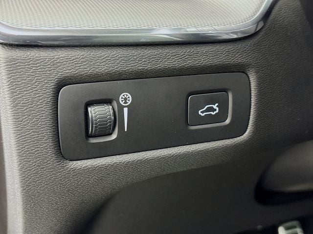 2019 Volvo XC60 T6 R-Design