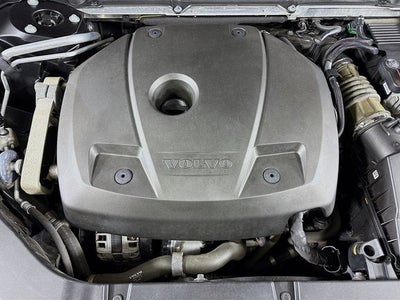 2019 Volvo XC60 T6 R-Design