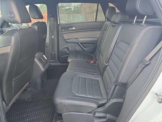 2022 Volkswagen Atlas Cross Sport 3.6L V6 SEL Premium R-Line