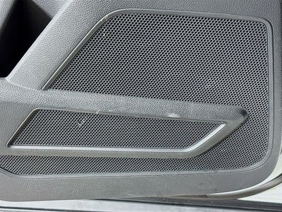 2022 Volkswagen Atlas Cross Sport 3.6L V6 SEL Premium R-Line