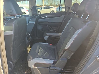 2024 Volkswagen Atlas 2.0T Peak Edition SEL