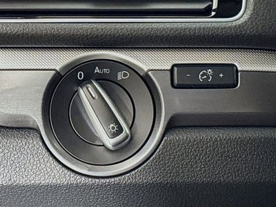 2017 Volkswagen Passat 1.8T R-Line