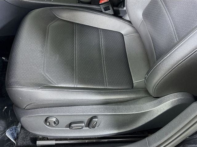 2017 Volkswagen Passat 1.8T R-Line