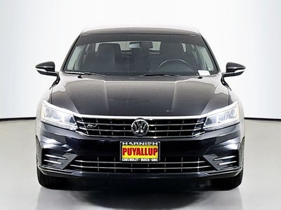 2017 Volkswagen Passat 1.8T R-Line