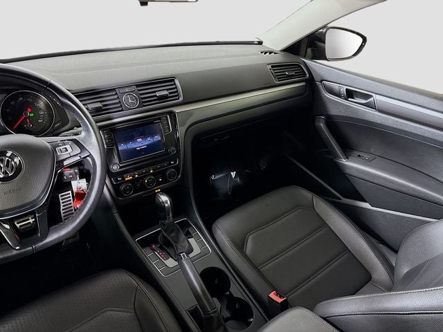 2017 Volkswagen Passat 1.8T R-Line