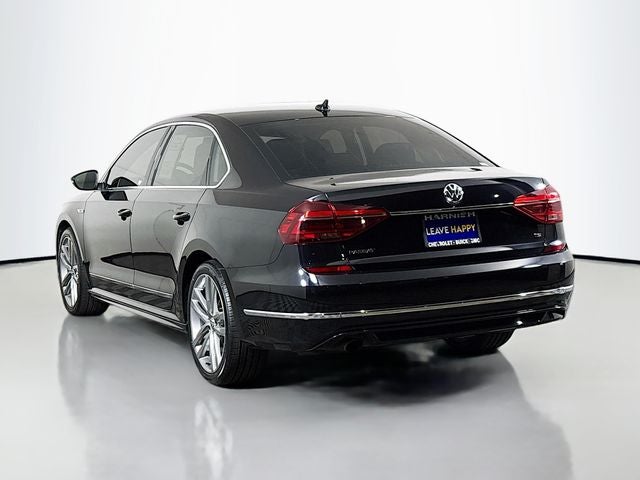 2017 Volkswagen Passat 1.8T R-Line