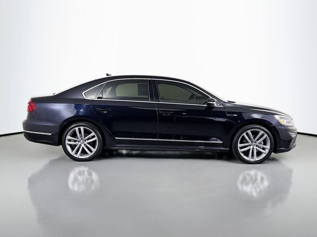 2017 Volkswagen Passat 1.8T R-Line