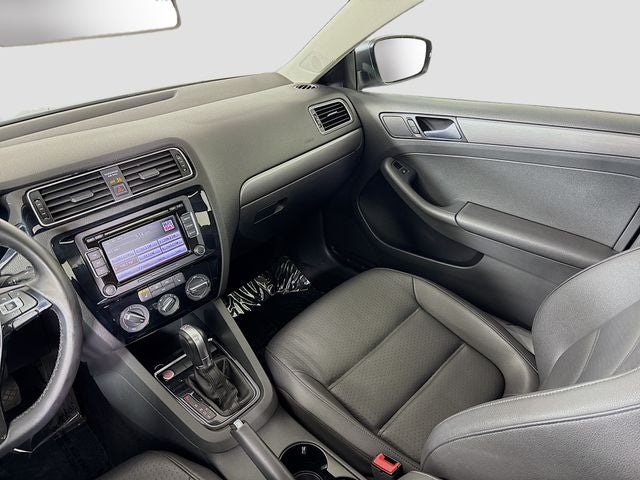 2015 Volkswagen Jetta 2.0L TDI SE w/Connectivity