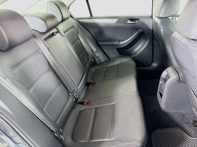 2015 Volkswagen Jetta 2.0L TDI SE w/Connectivity