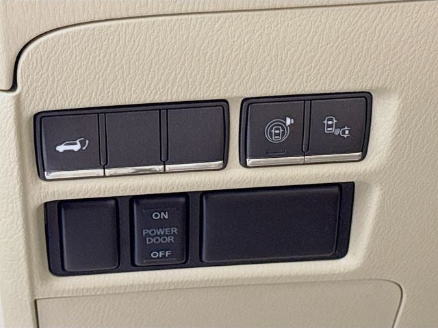 2016 INFINITI QX80 Base