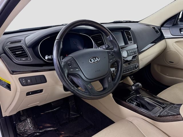2016 Kia Cadenza Premium