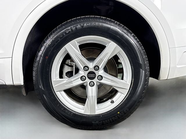 2023 Audi Q5 40 Premium quattro
