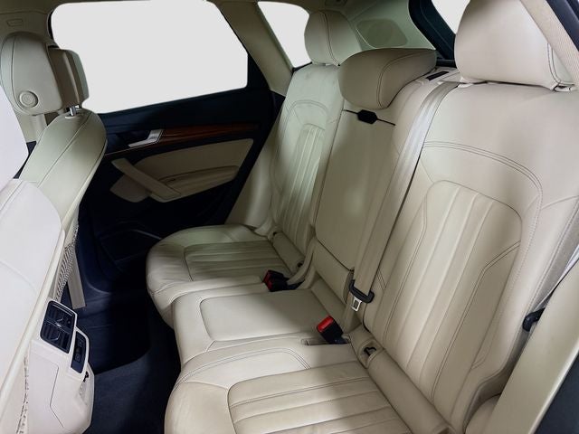 2022 Audi Q5 45 S line Premium quattro
